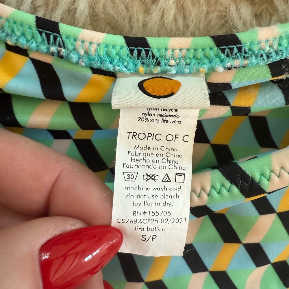 Geometric Patterned Bikini Set - image 2